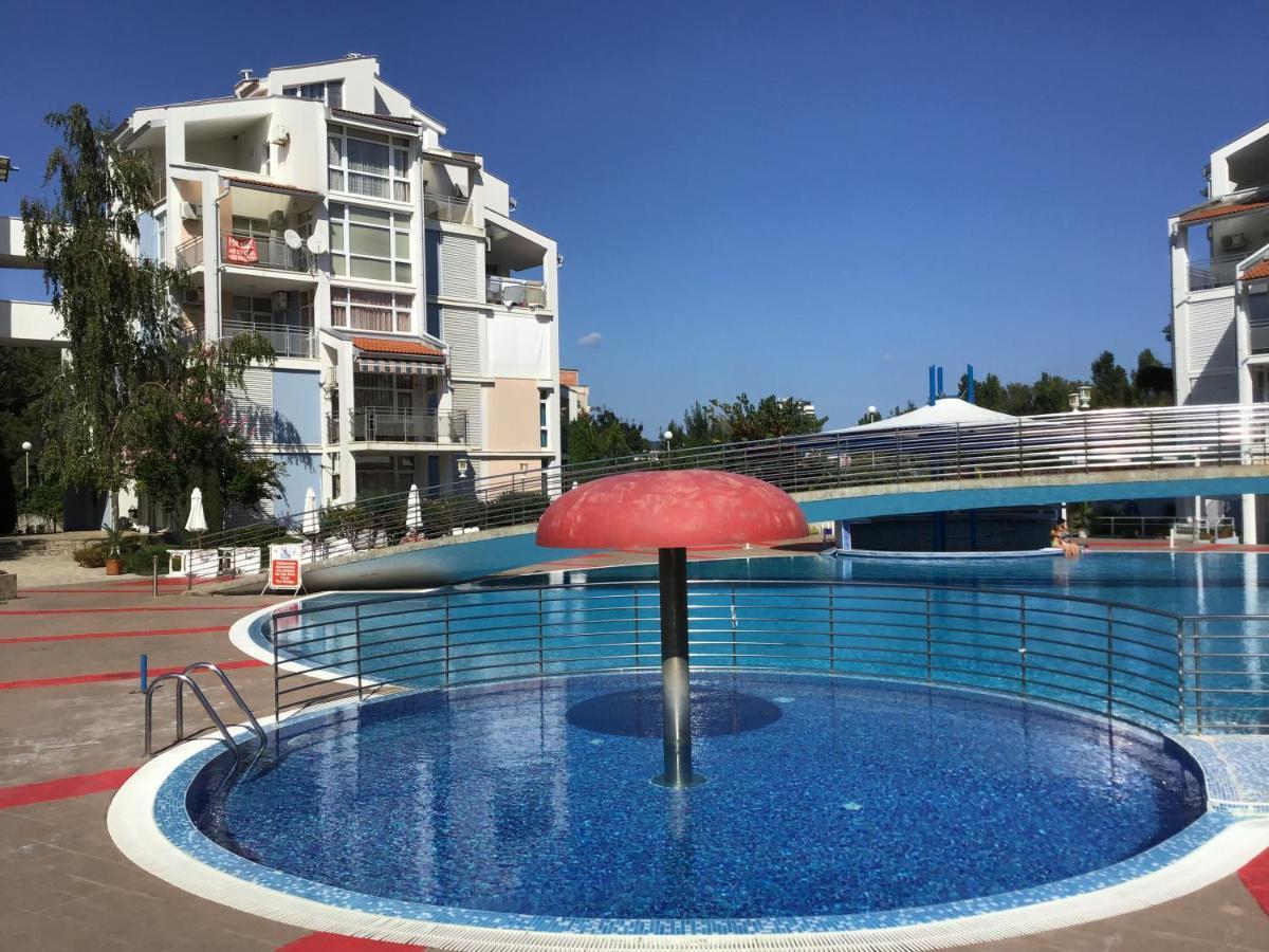 Elit 2 Apartment Pantai Sunny Luaran gambar