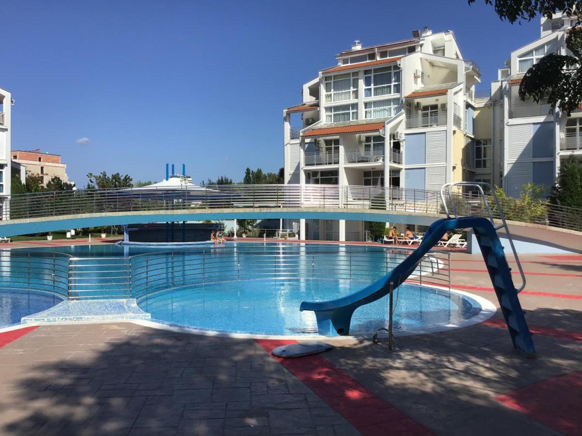 Elit 2 Apartment Pantai Sunny Luaran gambar